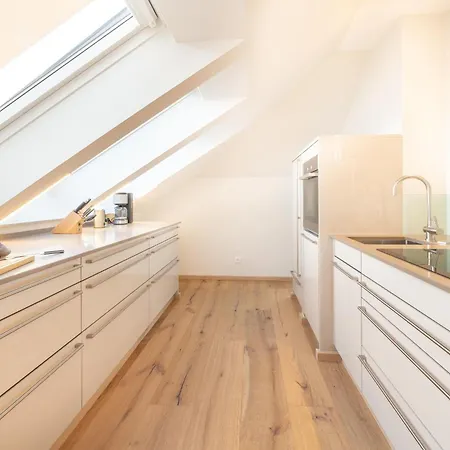 Exklusives Traum-penthouse Mit Wasserblick & Wellness Apartment