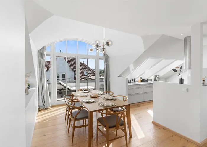 Exklusives Traum-penthouse Mit Wasserblick & Wellness Apartment