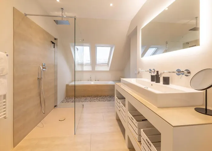 Exklusives Traum-penthouse Mit Wasserblick & Wellness Apartment *